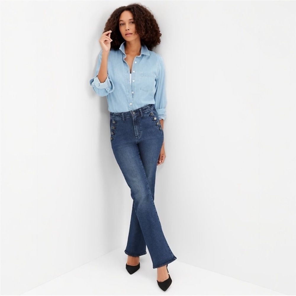 GAP 70’s Style Flare Jeans NWT 10 SHORT